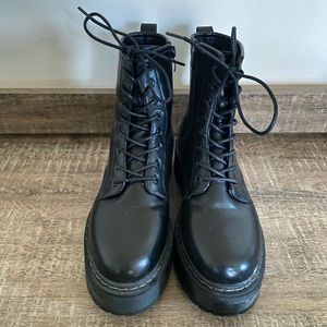 Steve Madden Black Platform Combat Boots Size 8